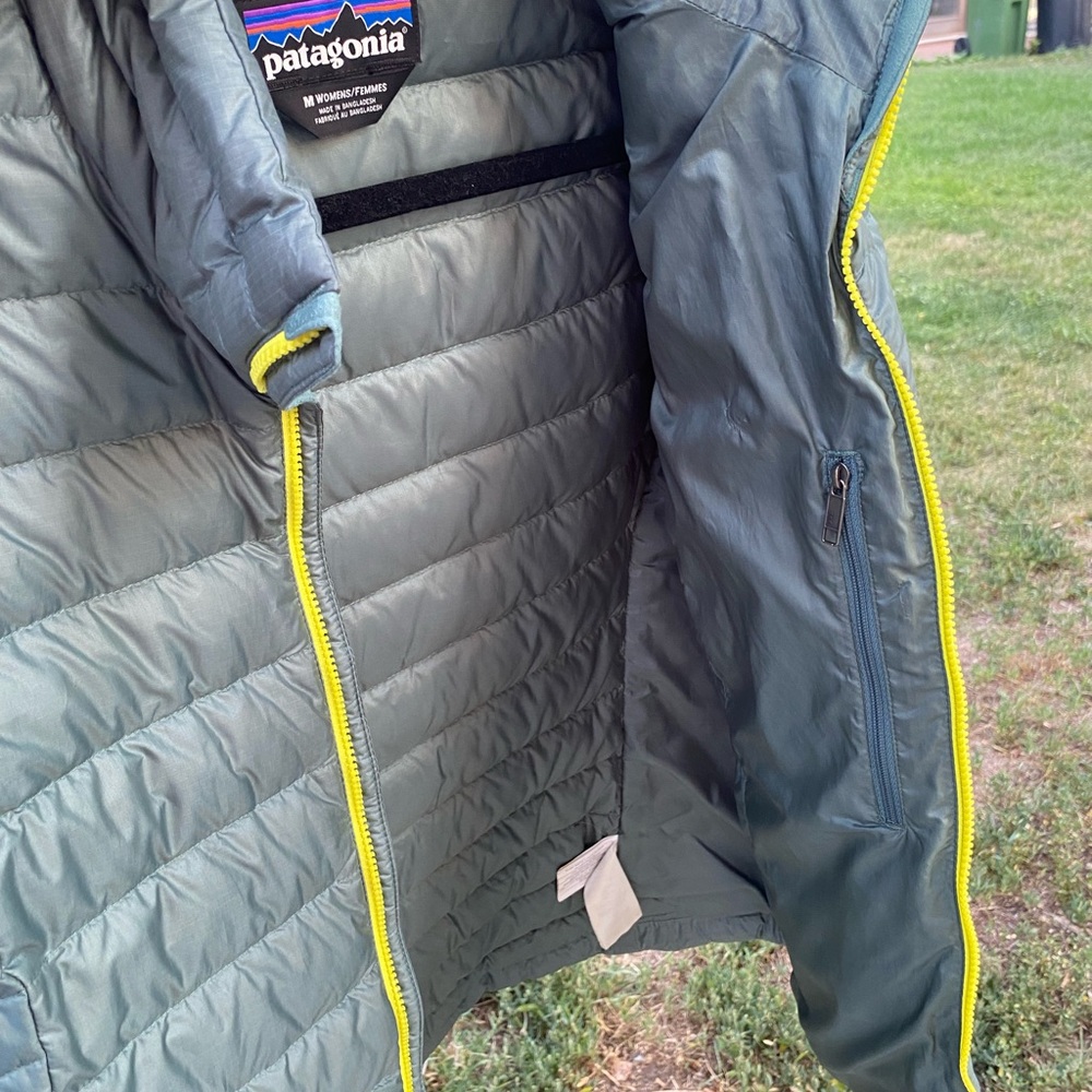 Patagonia Down Sweater, Regen Green - Picture 2 of 7